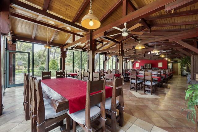 Chorvátsko - Biograd na Moru - San Antonio Resort - reštaurácia