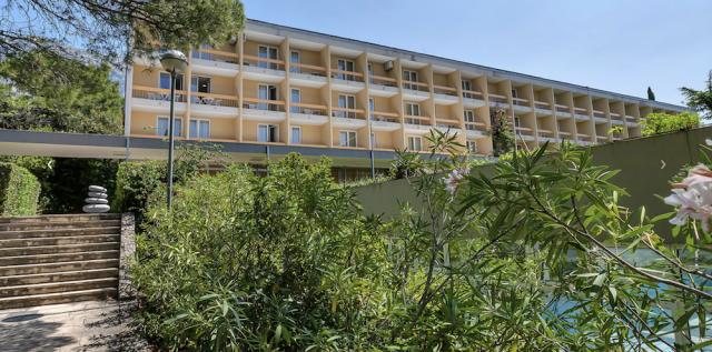 Chorvátsko - Baško Polje - Hotel Alem