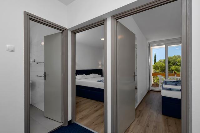 Chorvátsko - Baško Polje - Hotel Alem - rodinná izba