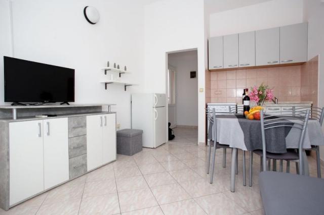 Chorvátsko - ostrov Nin - Nin - apartmánový dom Sabun - apartmá