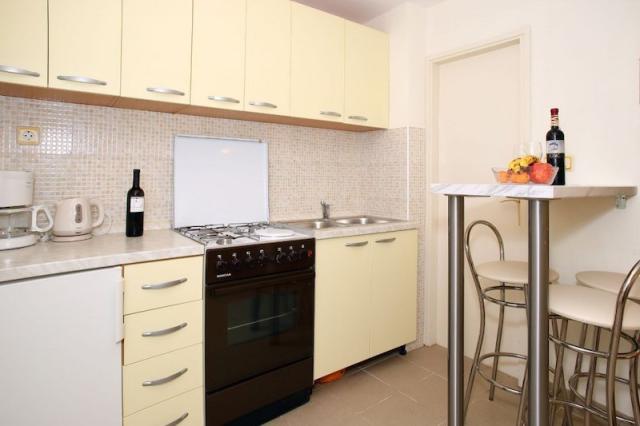 Chorvátsko - ostrov Nin - Nin - apartmánový dom Sabun - štúdio 