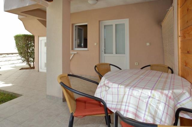 Chorvátsko - ostrov Nin - Nin - apartmánový dom Sabun - štúdio 
