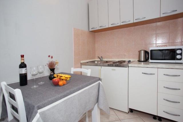 Chorvátsko - ostrov Nin - Nin - apartmánový dom Sabun - štúdio 