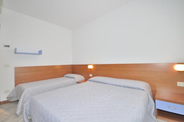 Taliansko-Bibione-apartmány Eurostar-apartmán B3+2 spálňa