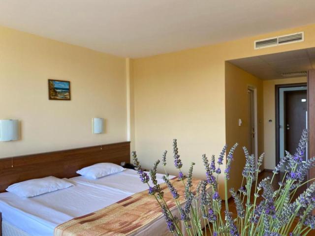 Bulharsko - Primorsko - Hotel Plamena Palace - izba