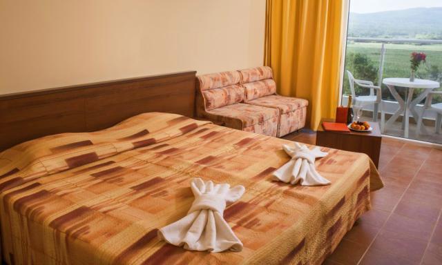 Bulharsko - Primorsko - Hotel Plamena Palace - izba