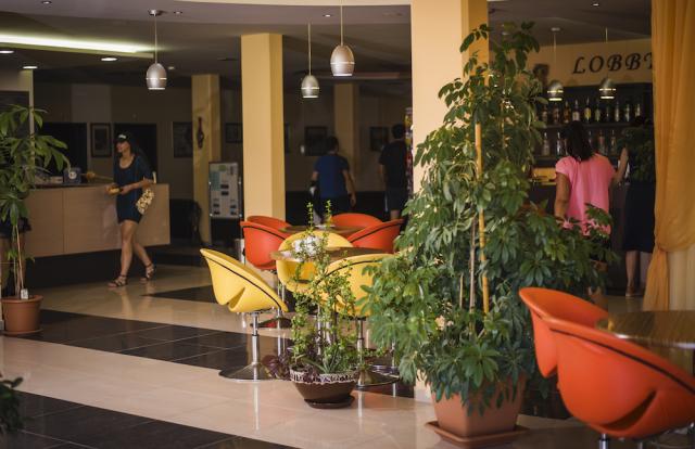Bulharsko - Primorsko - Hotel Plamena Palace - lobby