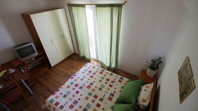 Chorvátsko - Omiš - Nemira - Vila Marko - štúdio 1/2