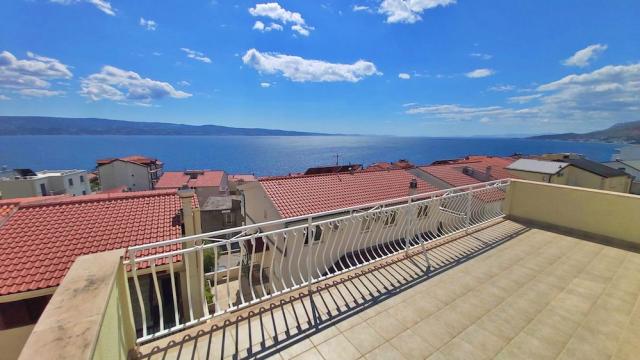 Chorvátsko - Omiš - Nemira - Vila Marko - apartmán 1/6(+2) - te