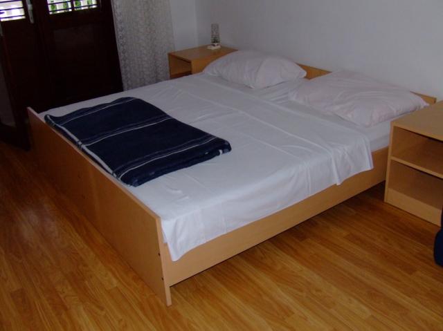 Chorvátsko - Biograd na Moru - apartmány Stipe - manželské lôžk