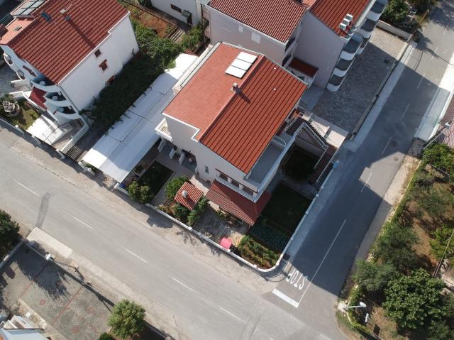Chorvátsko - Biograd na Moru - apartmány Stipe - dom