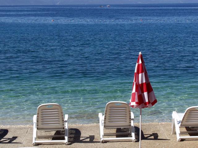 Chorvátsko - Biograd na Moru - apartmány Stipe - pláž