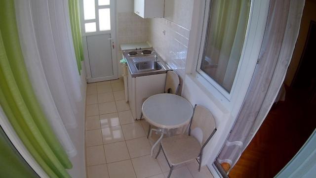 Chorvátsko - Baška Voda - Villa Manda - 3-lôžkové štúdio - kuch