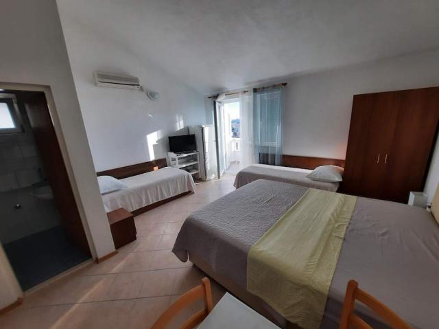 Chorvátsko - Baška Voda - Villa Manda - 4-lôžkové štúdio