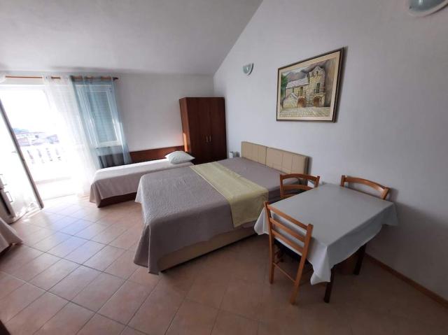 Chorvátsko - Baška Voda - Villa Manda - 4-lôžkové štúdio