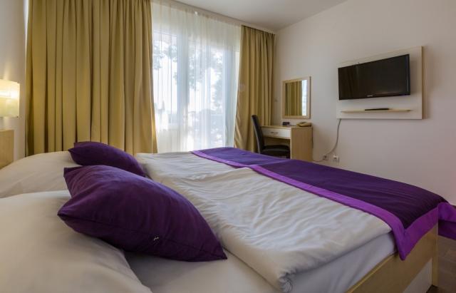 Chorvátsko - Selce - hotel Slaven - izba Standard orientovaná n