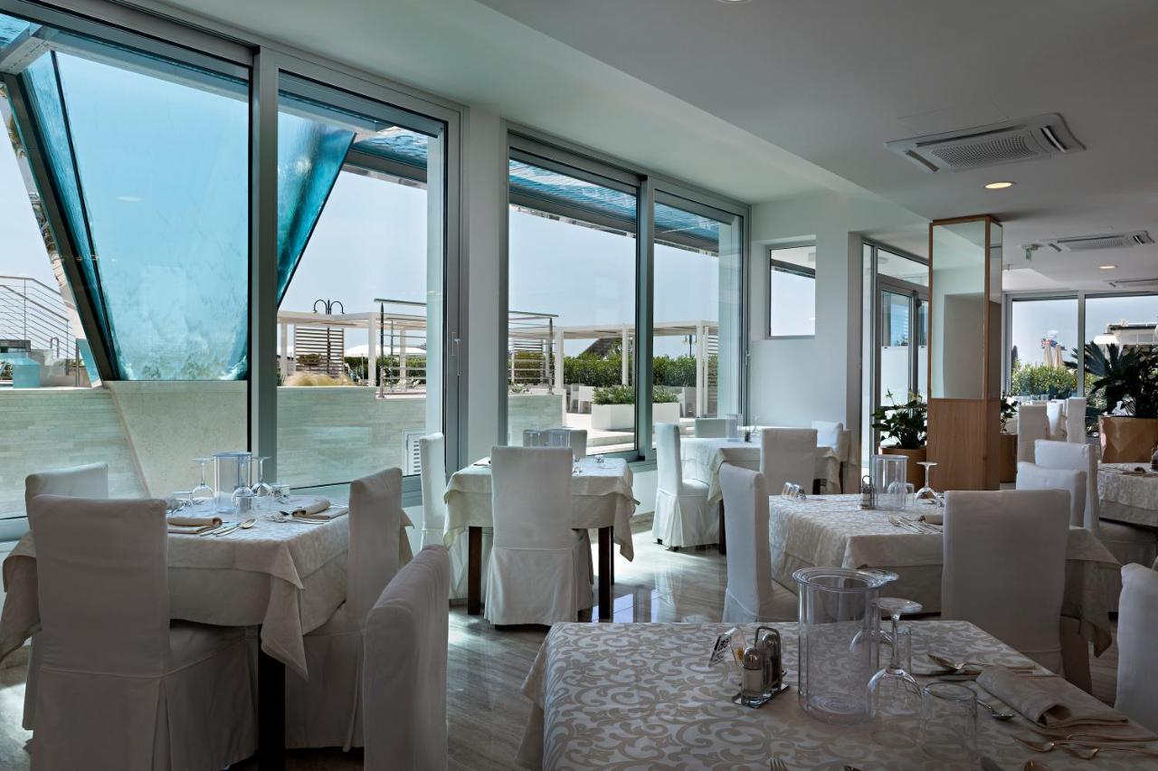 Taliansko - Lido di Jesolo - hotel Le Soleil - reštaurácia