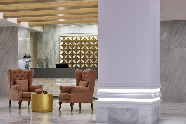 Kréta - Georgioupolis - Mythos Palace Resort & Spa - recepcia
