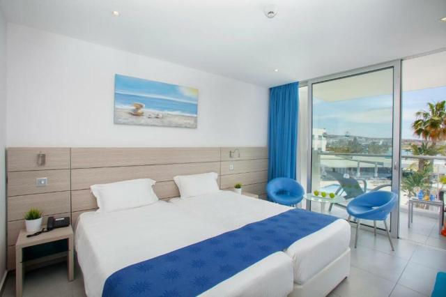 Cyprus - Ayia Napa - hotel Limanaki Beach - izba Deluxe oriento