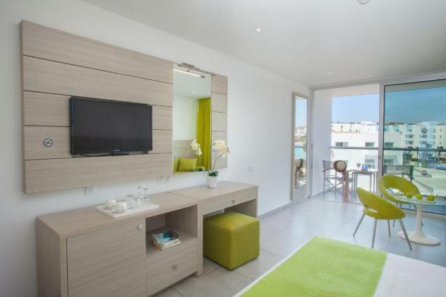 Cyprus - Ayia Napa - hotel Limanaki Beach - Junior Suita orient