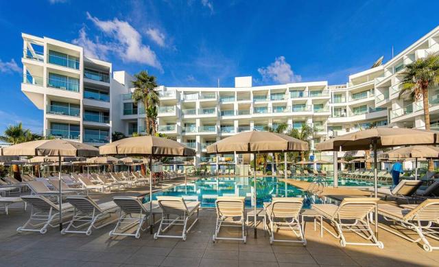 Cyprus - Ayia Napa - Hotel Limanaki Beach - bazén