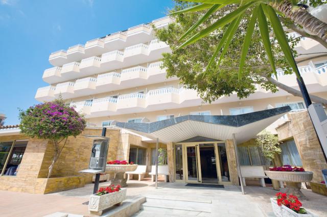 Mallorca - Cala Millor - hotel BlueSea Don Jaime - vstup do hot
