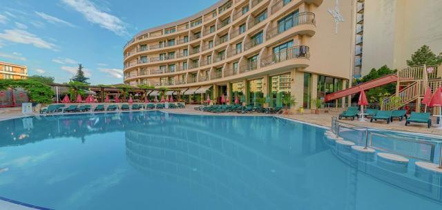 Bulharsko - Slnečné pobrežie - hotel Mena Palace - bazén