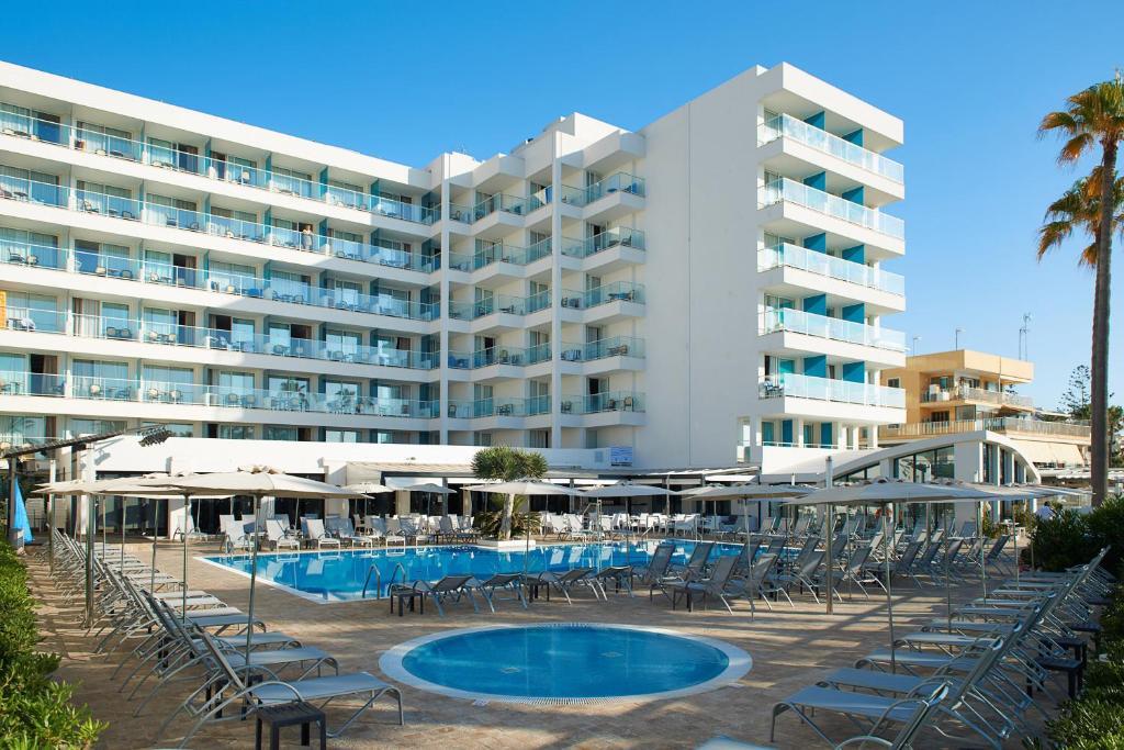 Mallorca - Cala Millor - Hipotels Hipocampo - hotel s bazénom