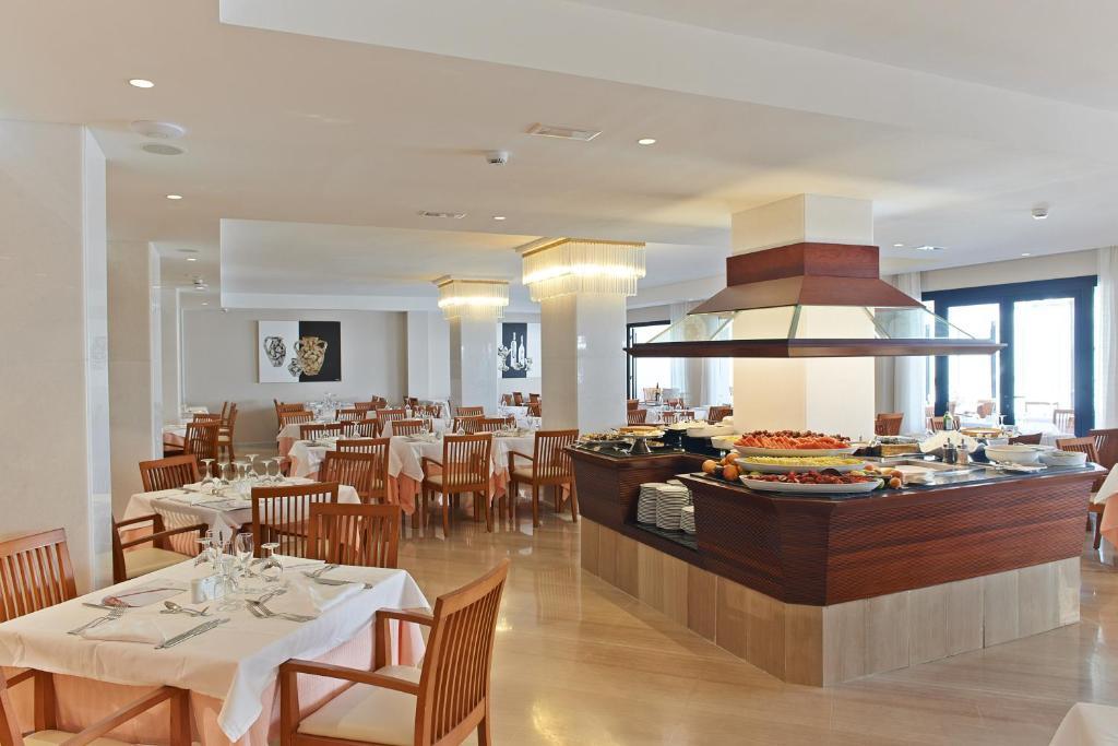 Mallorca - Cala Millor - Hipotels Hipocampo - reštaurácia