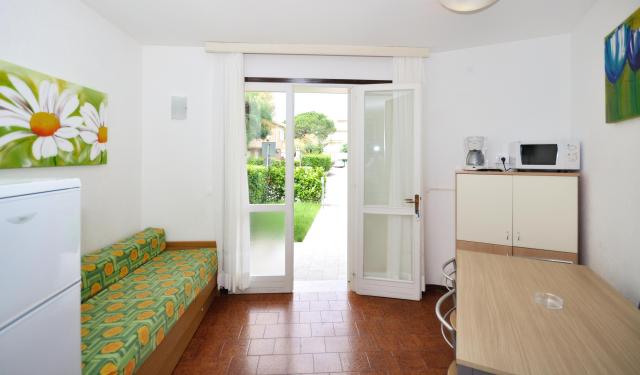 Taliansko-Bibione-apartmány Tivoli-obývacia miestnosť