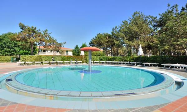 Taliansko-Bibione-apartmány Lido del Sole-bazén