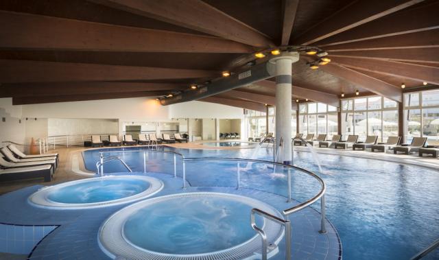 Chorvátsko - ostrov Krk - Baška - hotel Corinthia Baška - vnúto