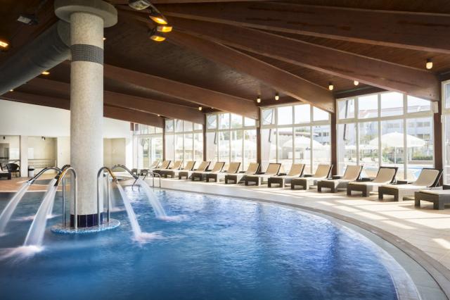 Chorvátsko - ostrov Krk - Baška - hotel Corinthia Baška - vnúto