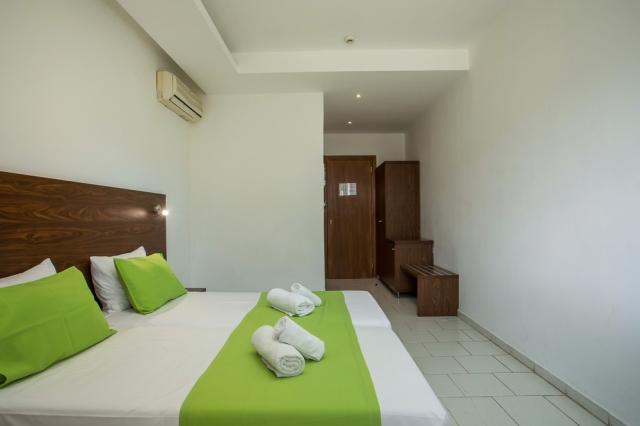 Rhodos - Faliraki - hotel Olympia Sun - dvojlôžková izba