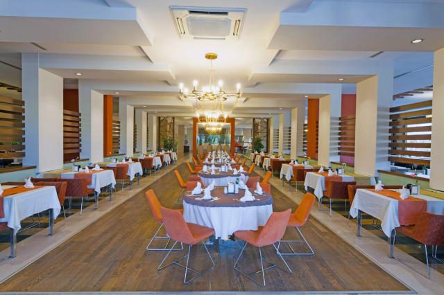 Turecko - Side - Seher Sun Palace - reštaurácia