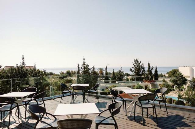 Rhodos - Kiotari - hotel Kiotari Miraluna - terasa