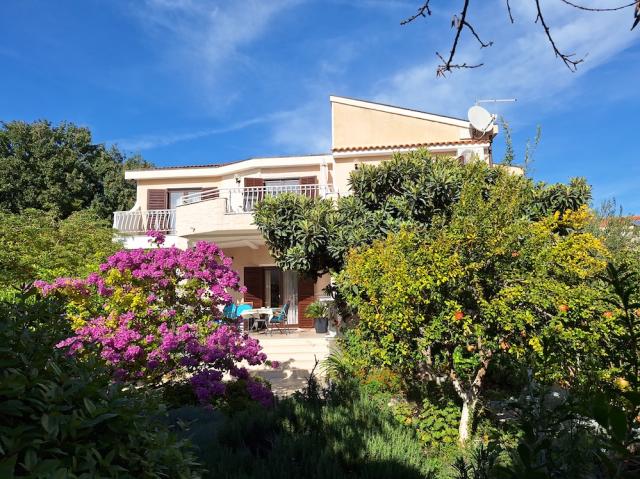 Chorvátsko - Vodice - Srima - Villa Boral - dom