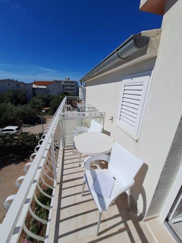 Chorvátsko - Vodice - Srima - apartmány Danu - dvojlôžkový apar