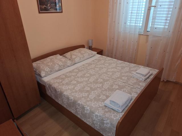 Chorvátsko - Vodice - Srima - apartmány Danu - štvorlôžkový apa