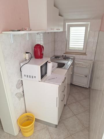 Chorvátsko - Vodice - Srima - apartmány Danu - dvojlôžkový apar