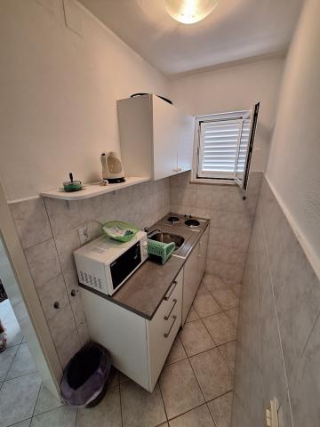 Chorvátsko - Vodice - Srima - apartmány Danu - dvojlôžkový apar