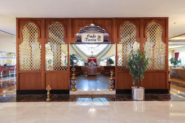 Turecko - Side - hotel Diamond Excellence Resort & Spa - kaviar