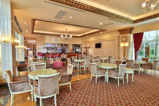 Turecko - Side - hotel Diamond Excellence Resort & Spa - lobby 