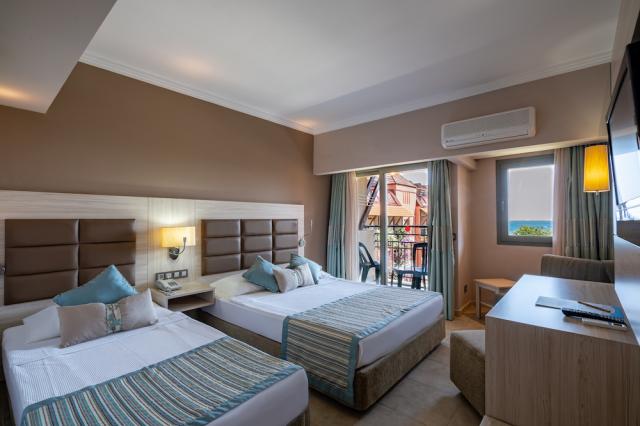 Turecko - Konakli - hotel Palmeras Beach - rodinná izba