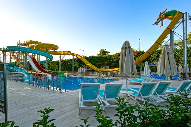 Turecko - Side - Diamond Premium hotel & Spa - tobogany