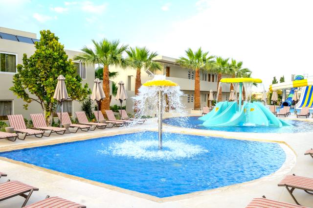 Kréta - Adelianos Kampos - Hotel Ydoria Resort - bazény
