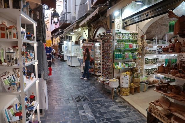 Kréta - Rethymno - ochodíky so suvenírmi