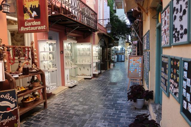 Kréta - Rethymno - obchodíky so suvenírmi