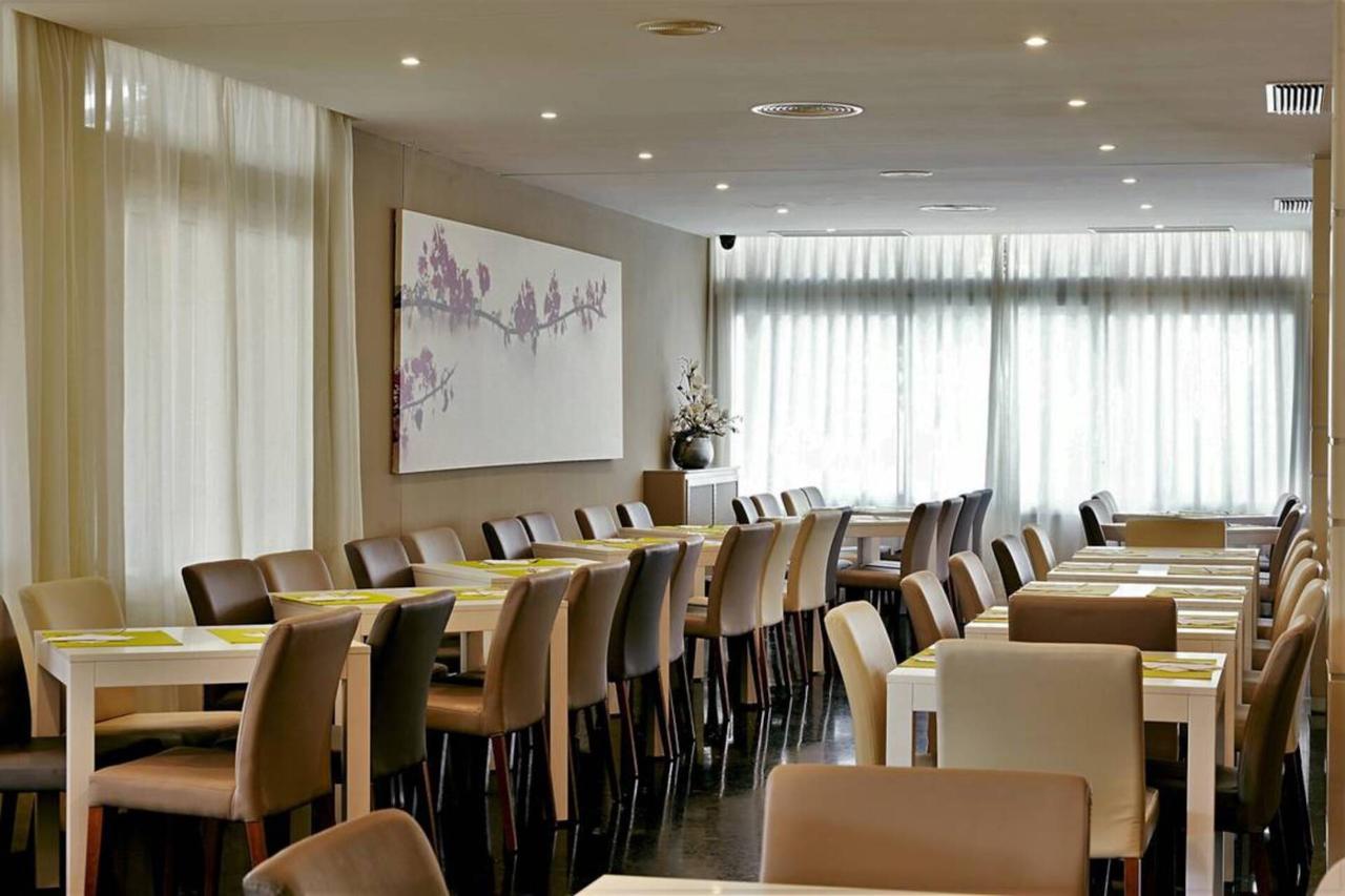 Španielsko - Mallorca - S'Illot - hotel Mariant - reštaurácia