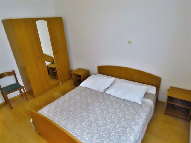 Chorvátsko - Omiš - apartmány Mandić - štvolôžkový apartmán s d